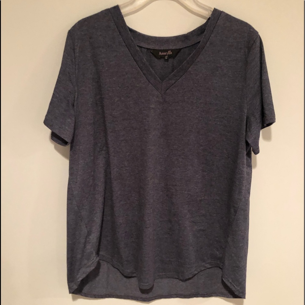 Solid navy blue top in a size large by Amaryllis.